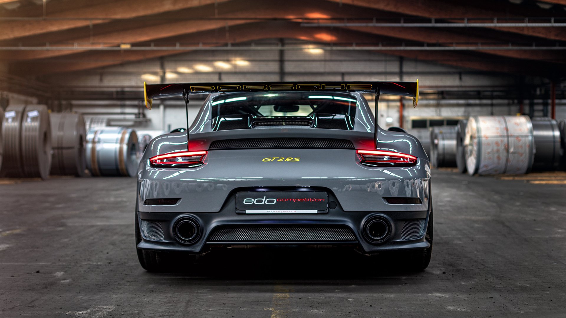 西甲攻防激烈：精彩瞬间层出不穷！，西甲防守强度